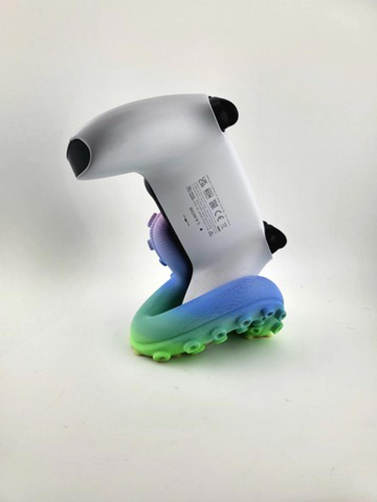 Unique 3D Printed PS5 Controller Stand - "Kraken Grip"