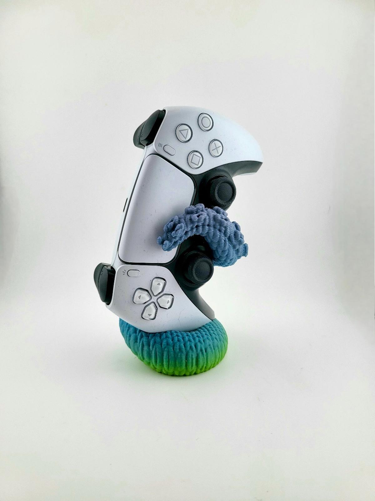 Knitted Kraken Octopus PS5 Controller Stand - 3D Printed Unique Gaming Display