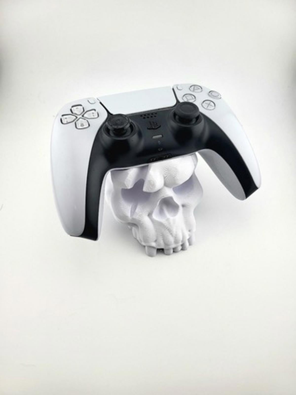 💀 Skull PS5 Controller Stand 🎮 – Unique 3D Printed Holder Dock