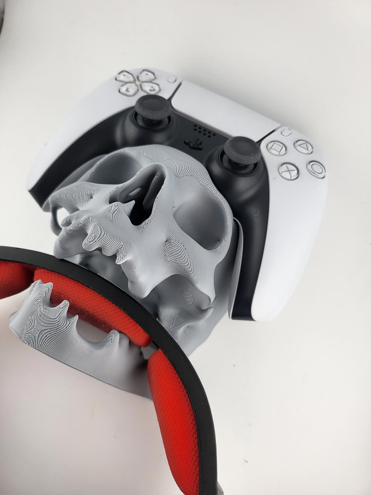 Skull PS5 Controller & Headset Stand - 3D Printed Gaming Mount & Display Holder